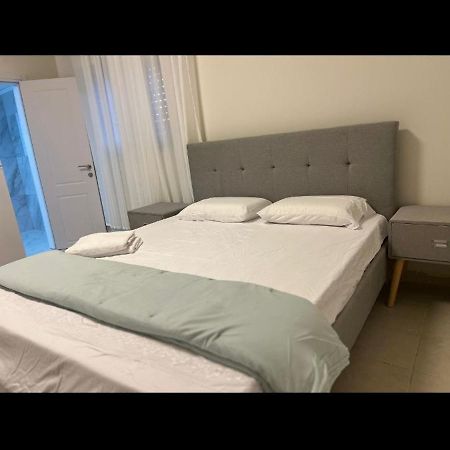 בקתה ביער Apartment Haifa Exterior foto